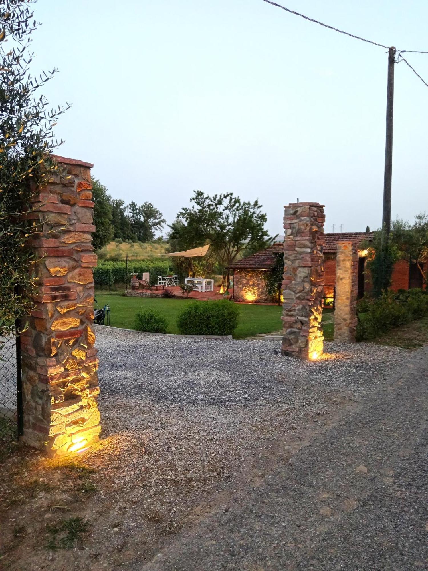 Casale - La Camera Di Leda Lamporecchio Exterior foto